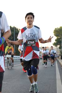 BIB: 3746
                            <button type="button" onclick="openModal(6385497)" class="btn btn-primary btn-sm float-right btn-popup" data-toggle="modal" data-target=".modal-high-quality">
                        <i class="fas fa-shopping-cart"></i> Add to Cart
                    </button>
                                            <button type="button" onclick="isThisMe(6385497, true)" class="btn btn-success btn-sm float-right btn-popup btn-isme hidden" data-toggle="tooltip" data-placement="bottom" title="นี่คือรูปของคุณใช่ไหม คลิกที่นี่เพื่อเอาเข้าอัลบั้ม">
                        <i class="fas fa-plus"></i> Add to album
                    </button>
                    <button type="button" onclick="isThisMe(6385497, false)" class="btn btn-warning btn-sm float-right btn-popup btn-isnotme hidden">
                        <i class="fas fa-ban"></i> Remove from album
                    </button>