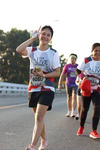 BIB: 533, 6050
                            <button type="button" onclick="openModal(6389483)" class="btn btn-primary btn-sm float-right btn-popup" data-toggle="modal" data-target=".modal-high-quality">
                        <i class="fas fa-shopping-cart"></i> Add to Cart
                    </button>
                                            <button type="button" onclick="isThisMe(6389483, true)" class="btn btn-success btn-sm float-right btn-popup btn-isme hidden" data-toggle="tooltip" data-placement="bottom" title="นี่คือรูปของคุณใช่ไหม คลิกที่นี่เพื่อเอาเข้าอัลบั้ม">
                        <i class="fas fa-plus"></i> Add to album
                    </button>
                    <button type="button" onclick="isThisMe(6389483, false)" class="btn btn-warning btn-sm float-right btn-popup btn-isnotme hidden">
                        <i class="fas fa-ban"></i> Remove from album
                    </button>