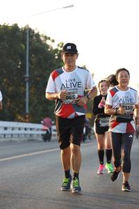 BIB: 065, 330, 7604
                            <button type="button" onclick="openModal(6388103)" class="btn btn-primary btn-sm float-right btn-popup" data-toggle="modal" data-target=".modal-high-quality">
                        <i class="fas fa-shopping-cart"></i> Add to Cart
                    </button>
                                            <button type="button" onclick="isThisMe(6388103, true)" class="btn btn-success btn-sm float-right btn-popup btn-isme hidden" data-toggle="tooltip" data-placement="bottom" title="นี่คือรูปของคุณใช่ไหม คลิกที่นี่เพื่อเอาเข้าอัลบั้ม">
                        <i class="fas fa-plus"></i> Add to album
                    </button>
                    <button type="button" onclick="isThisMe(6388103, false)" class="btn btn-warning btn-sm float-right btn-popup btn-isnotme hidden">
                        <i class="fas fa-ban"></i> Remove from album
                    </button>