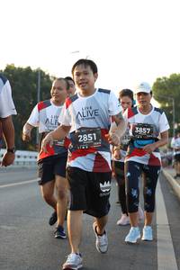 BIB: 3857, 610, 2851, 128
                            <button type="button" onclick="openModal(6386467)" class="btn btn-primary btn-sm float-right btn-popup" data-toggle="modal" data-target=".modal-high-quality">
                        <i class="fas fa-shopping-cart"></i> Add to Cart
                    </button>
                                            <button type="button" onclick="isThisMe(6386467, true)" class="btn btn-success btn-sm float-right btn-popup btn-isme hidden" data-toggle="tooltip" data-placement="bottom" title="นี่คือรูปของคุณใช่ไหม คลิกที่นี่เพื่อเอาเข้าอัลบั้ม">
                        <i class="fas fa-plus"></i> Add to album
                    </button>
                    <button type="button" onclick="isThisMe(6386467, false)" class="btn btn-warning btn-sm float-right btn-popup btn-isnotme hidden">
                        <i class="fas fa-ban"></i> Remove from album
                    </button>