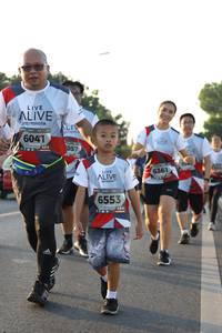 BIB: 6041, 057, 6361, 6553
                            <button type="button" onclick="openModal(6389320)" class="btn btn-primary btn-sm float-right btn-popup" data-toggle="modal" data-target=".modal-high-quality">
                        <i class="fas fa-shopping-cart"></i> Add to Cart
                    </button>
                                            <button type="button" onclick="isThisMe(6389320, true)" class="btn btn-success btn-sm float-right btn-popup btn-isme hidden" data-toggle="tooltip" data-placement="bottom" title="นี่คือรูปของคุณใช่ไหม คลิกที่นี่เพื่อเอาเข้าอัลบั้ม">
                        <i class="fas fa-plus"></i> Add to album
                    </button>
                    <button type="button" onclick="isThisMe(6389320, false)" class="btn btn-warning btn-sm float-right btn-popup btn-isnotme hidden">
                        <i class="fas fa-ban"></i> Remove from album
                    </button>