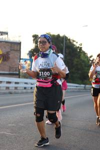 BIB: 3100
                            <button type="button" onclick="openModal(6387647)" class="btn btn-primary btn-sm float-right btn-popup" data-toggle="modal" data-target=".modal-high-quality">
                        <i class="fas fa-shopping-cart"></i> Add to Cart
                    </button>
                                            <button type="button" onclick="isThisMe(6387647, true)" class="btn btn-success btn-sm float-right btn-popup btn-isme hidden" data-toggle="tooltip" data-placement="bottom" title="นี่คือรูปของคุณใช่ไหม คลิกที่นี่เพื่อเอาเข้าอัลบั้ม">
                        <i class="fas fa-plus"></i> Add to album
                    </button>
                    <button type="button" onclick="isThisMe(6387647, false)" class="btn btn-warning btn-sm float-right btn-popup btn-isnotme hidden">
                        <i class="fas fa-ban"></i> Remove from album
                    </button>