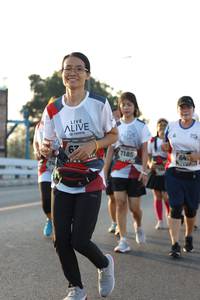 BIB: 7185
                            <button type="button" onclick="openModal(6389337)" class="btn btn-primary btn-sm float-right btn-popup" data-toggle="modal" data-target=".modal-high-quality">
                        <i class="fas fa-shopping-cart"></i> Add to Cart
                    </button>
                                            <button type="button" onclick="isThisMe(6389337, true)" class="btn btn-success btn-sm float-right btn-popup btn-isme hidden" data-toggle="tooltip" data-placement="bottom" title="นี่คือรูปของคุณใช่ไหม คลิกที่นี่เพื่อเอาเข้าอัลบั้ม">
                        <i class="fas fa-plus"></i> Add to album
                    </button>
                    <button type="button" onclick="isThisMe(6389337, false)" class="btn btn-warning btn-sm float-right btn-popup btn-isnotme hidden">
                        <i class="fas fa-ban"></i> Remove from album
                    </button>