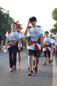 BIB: 6029, 2057, 6002
                            <button type="button" onclick="openModal(6389648)" class="btn btn-primary btn-sm float-right btn-popup" data-toggle="modal" data-target=".modal-high-quality">
                        <i class="fas fa-shopping-cart"></i> Add to Cart
                    </button>
                                            <button type="button" onclick="isThisMe(6389648, true)" class="btn btn-success btn-sm float-right btn-popup btn-isme hidden" data-toggle="tooltip" data-placement="bottom" title="นี่คือรูปของคุณใช่ไหม คลิกที่นี่เพื่อเอาเข้าอัลบั้ม">
                        <i class="fas fa-plus"></i> Add to album
                    </button>
                    <button type="button" onclick="isThisMe(6389648, false)" class="btn btn-warning btn-sm float-right btn-popup btn-isnotme hidden">
                        <i class="fas fa-ban"></i> Remove from album
                    </button>