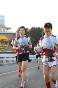 BIB: 165, 154, 128
                            <button type="button" onclick="openModal(6386654)" class="btn btn-primary btn-sm float-right btn-popup" data-toggle="modal" data-target=".modal-high-quality">
                        <i class="fas fa-shopping-cart"></i> Add to Cart
                    </button>
                                            <button type="button" onclick="isThisMe(6386654, true)" class="btn btn-success btn-sm float-right btn-popup btn-isme hidden" data-toggle="tooltip" data-placement="bottom" title="นี่คือรูปของคุณใช่ไหม คลิกที่นี่เพื่อเอาเข้าอัลบั้ม">
                        <i class="fas fa-plus"></i> Add to album
                    </button>
                    <button type="button" onclick="isThisMe(6386654, false)" class="btn btn-warning btn-sm float-right btn-popup btn-isnotme hidden">
                        <i class="fas fa-ban"></i> Remove from album
                    </button>