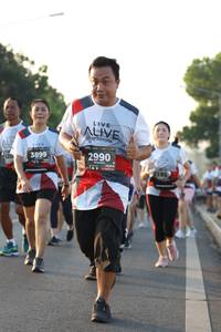 BIB: 2990, 3899, 128, 2195
                            <button type="button" onclick="openModal(6388321)" class="btn btn-primary btn-sm float-right btn-popup" data-toggle="modal" data-target=".modal-high-quality">
                        <i class="fas fa-shopping-cart"></i> Add to Cart
                    </button>
                                            <button type="button" onclick="isThisMe(6388321, true)" class="btn btn-success btn-sm float-right btn-popup btn-isme hidden" data-toggle="tooltip" data-placement="bottom" title="นี่คือรูปของคุณใช่ไหม คลิกที่นี่เพื่อเอาเข้าอัลบั้ม">
                        <i class="fas fa-plus"></i> Add to album
                    </button>
                    <button type="button" onclick="isThisMe(6388321, false)" class="btn btn-warning btn-sm float-right btn-popup btn-isnotme hidden">
                        <i class="fas fa-ban"></i> Remove from album
                    </button>