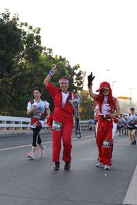 BIB: 0414, 5806, 805
                            <button type="button" onclick="openModal(6389752)" class="btn btn-primary btn-sm float-right btn-popup" data-toggle="modal" data-target=".modal-high-quality">
                        <i class="fas fa-shopping-cart"></i> Add to Cart
                    </button>
                                            <button type="button" onclick="isThisMe(6389752, true)" class="btn btn-success btn-sm float-right btn-popup btn-isme hidden" data-toggle="tooltip" data-placement="bottom" title="นี่คือรูปของคุณใช่ไหม คลิกที่นี่เพื่อเอาเข้าอัลบั้ม">
                        <i class="fas fa-plus"></i> Add to album
                    </button>
                    <button type="button" onclick="isThisMe(6389752, false)" class="btn btn-warning btn-sm float-right btn-popup btn-isnotme hidden">
                        <i class="fas fa-ban"></i> Remove from album
                    </button>