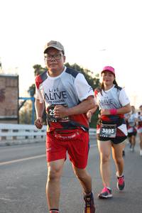 BIB: 3893
                            <button type="button" onclick="openModal(6386286)" class="btn btn-primary btn-sm float-right btn-popup" data-toggle="modal" data-target=".modal-high-quality">
                        <i class="fas fa-shopping-cart"></i> Add to Cart
                    </button>
                                            <button type="button" onclick="isThisMe(6386286, true)" class="btn btn-success btn-sm float-right btn-popup btn-isme hidden" data-toggle="tooltip" data-placement="bottom" title="นี่คือรูปของคุณใช่ไหม คลิกที่นี่เพื่อเอาเข้าอัลบั้ม">
                        <i class="fas fa-plus"></i> Add to album
                    </button>
                    <button type="button" onclick="isThisMe(6386286, false)" class="btn btn-warning btn-sm float-right btn-popup btn-isnotme hidden">
                        <i class="fas fa-ban"></i> Remove from album
                    </button>