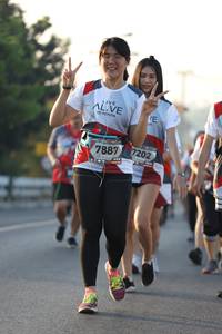 BIB: 7202, 7887
                            <button type="button" onclick="openModal(6389368)" class="btn btn-primary btn-sm float-right btn-popup" data-toggle="modal" data-target=".modal-high-quality">
                        <i class="fas fa-shopping-cart"></i> Add to Cart
                    </button>
                                            <button type="button" onclick="isThisMe(6389368, true)" class="btn btn-success btn-sm float-right btn-popup btn-isme hidden" data-toggle="tooltip" data-placement="bottom" title="นี่คือรูปของคุณใช่ไหม คลิกที่นี่เพื่อเอาเข้าอัลบั้ม">
                        <i class="fas fa-plus"></i> Add to album
                    </button>
                    <button type="button" onclick="isThisMe(6389368, false)" class="btn btn-warning btn-sm float-right btn-popup btn-isnotme hidden">
                        <i class="fas fa-ban"></i> Remove from album
                    </button>