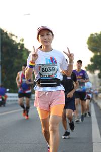 BIB: 6039
                            <button type="button" onclick="openModal(6385534)" class="btn btn-primary btn-sm float-right btn-popup" data-toggle="modal" data-target=".modal-high-quality">
                        <i class="fas fa-shopping-cart"></i> Add to Cart
                    </button>
                                            <button type="button" onclick="isThisMe(6385534, true)" class="btn btn-success btn-sm float-right btn-popup btn-isme hidden" data-toggle="tooltip" data-placement="bottom" title="นี่คือรูปของคุณใช่ไหม คลิกที่นี่เพื่อเอาเข้าอัลบั้ม">
                        <i class="fas fa-plus"></i> Add to album
                    </button>
                    <button type="button" onclick="isThisMe(6385534, false)" class="btn btn-warning btn-sm float-right btn-popup btn-isnotme hidden">
                        <i class="fas fa-ban"></i> Remove from album
                    </button>