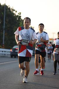 BIB: 7746, 6679, 633
                            <button type="button" onclick="openModal(6388592)" class="btn btn-primary btn-sm float-right btn-popup" data-toggle="modal" data-target=".modal-high-quality">
                        <i class="fas fa-shopping-cart"></i> Add to Cart
                    </button>
                                            <button type="button" onclick="isThisMe(6388592, true)" class="btn btn-success btn-sm float-right btn-popup btn-isme hidden" data-toggle="tooltip" data-placement="bottom" title="นี่คือรูปของคุณใช่ไหม คลิกที่นี่เพื่อเอาเข้าอัลบั้ม">
                        <i class="fas fa-plus"></i> Add to album
                    </button>
                    <button type="button" onclick="isThisMe(6388592, false)" class="btn btn-warning btn-sm float-right btn-popup btn-isnotme hidden">
                        <i class="fas fa-ban"></i> Remove from album
                    </button>