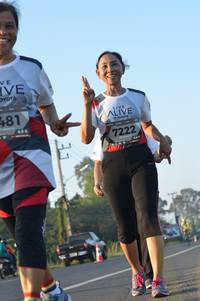 BIB: 481, 7222
                            <button type="button" onclick="openModal(6463547)" class="btn btn-primary btn-sm float-right btn-popup" data-toggle="modal" data-target=".modal-high-quality">
                        <i class="fas fa-shopping-cart"></i> Add to Cart
                    </button>
                                            <button type="button" onclick="isThisMe(6463547, true)" class="btn btn-success btn-sm float-right btn-popup btn-isme hidden" data-toggle="tooltip" data-placement="bottom" title="นี่คือรูปของคุณใช่ไหม คลิกที่นี่เพื่อเอาเข้าอัลบั้ม">
                        <i class="fas fa-plus"></i> Add to album
                    </button>
                    <button type="button" onclick="isThisMe(6463547, false)" class="btn btn-warning btn-sm float-right btn-popup btn-isnotme hidden">
                        <i class="fas fa-ban"></i> Remove from album
                    </button>