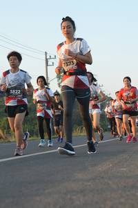 BIB: 7373, 3822, 429
                            <button type="button" onclick="openModal(6485605)" class="btn btn-primary btn-sm float-right btn-popup" data-toggle="modal" data-target=".modal-high-quality">
                        <i class="fas fa-shopping-cart"></i> Add to Cart
                    </button>
                                            <button type="button" onclick="isThisMe(6485605, true)" class="btn btn-success btn-sm float-right btn-popup btn-isme hidden" data-toggle="tooltip" data-placement="bottom" title="นี่คือรูปของคุณใช่ไหม คลิกที่นี่เพื่อเอาเข้าอัลบั้ม">
                        <i class="fas fa-plus"></i> Add to album
                    </button>
                    <button type="button" onclick="isThisMe(6485605, false)" class="btn btn-warning btn-sm float-right btn-popup btn-isnotme hidden">
                        <i class="fas fa-ban"></i> Remove from album
                    </button>