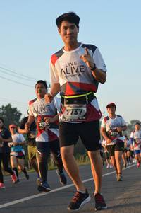 BIB: 7737, 3795, 3874
                            <button type="button" onclick="openModal(6486372)" class="btn btn-primary btn-sm float-right btn-popup" data-toggle="modal" data-target=".modal-high-quality">
                        <i class="fas fa-shopping-cart"></i> Add to Cart
                    </button>
                                            <button type="button" onclick="isThisMe(6486372, true)" class="btn btn-success btn-sm float-right btn-popup btn-isme hidden" data-toggle="tooltip" data-placement="bottom" title="นี่คือรูปของคุณใช่ไหม คลิกที่นี่เพื่อเอาเข้าอัลบั้ม">
                        <i class="fas fa-plus"></i> Add to album
                    </button>
                    <button type="button" onclick="isThisMe(6486372, false)" class="btn btn-warning btn-sm float-right btn-popup btn-isnotme hidden">
                        <i class="fas fa-ban"></i> Remove from album
                    </button>