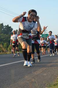 BIB: 6400, 6470, 103
                            <button type="button" onclick="openModal(6464048)" class="btn btn-primary btn-sm float-right btn-popup" data-toggle="modal" data-target=".modal-high-quality">
                        <i class="fas fa-shopping-cart"></i> Add to Cart
                    </button>
                                            <button type="button" onclick="isThisMe(6464048, true)" class="btn btn-success btn-sm float-right btn-popup btn-isme hidden" data-toggle="tooltip" data-placement="bottom" title="นี่คือรูปของคุณใช่ไหม คลิกที่นี่เพื่อเอาเข้าอัลบั้ม">
                        <i class="fas fa-plus"></i> Add to album
                    </button>
                    <button type="button" onclick="isThisMe(6464048, false)" class="btn btn-warning btn-sm float-right btn-popup btn-isnotme hidden">
                        <i class="fas fa-ban"></i> Remove from album
                    </button>