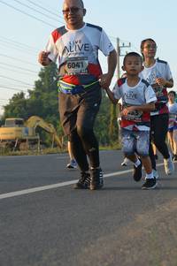 BIB: 6041
                            <button type="button" onclick="openModal(6484346)" class="btn btn-primary btn-sm float-right btn-popup" data-toggle="modal" data-target=".modal-high-quality">
                        <i class="fas fa-shopping-cart"></i> Add to Cart
                    </button>
                                            <button type="button" onclick="isThisMe(6484346, true)" class="btn btn-success btn-sm float-right btn-popup btn-isme hidden" data-toggle="tooltip" data-placement="bottom" title="นี่คือรูปของคุณใช่ไหม คลิกที่นี่เพื่อเอาเข้าอัลบั้ม">
                        <i class="fas fa-plus"></i> Add to album
                    </button>
                    <button type="button" onclick="isThisMe(6484346, false)" class="btn btn-warning btn-sm float-right btn-popup btn-isnotme hidden">
                        <i class="fas fa-ban"></i> Remove from album
                    </button>