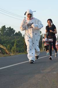 BIB: 6125, 3081, 3130, 
                            <button type="button" onclick="openModal(6484590)" class="btn btn-primary btn-sm float-right btn-popup" data-toggle="modal" data-target=".modal-high-quality">
                        <i class="fas fa-shopping-cart"></i> Add to Cart
                    </button>
                                            <button type="button" onclick="isThisMe(6484590, true)" class="btn btn-success btn-sm float-right btn-popup btn-isme hidden" data-toggle="tooltip" data-placement="bottom" title="นี่คือรูปของคุณใช่ไหม คลิกที่นี่เพื่อเอาเข้าอัลบั้ม">
                        <i class="fas fa-plus"></i> Add to album
                    </button>
                    <button type="button" onclick="isThisMe(6484590, false)" class="btn btn-warning btn-sm float-right btn-popup btn-isnotme hidden">
                        <i class="fas fa-ban"></i> Remove from album
                    </button>