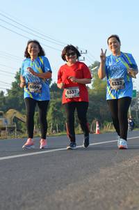 BIB: 201, 2019, 6094, 6332, 6331
                            <button type="button" onclick="openModal(6463795)" class="btn btn-primary btn-sm float-right btn-popup" data-toggle="modal" data-target=".modal-high-quality">
                        <i class="fas fa-shopping-cart"></i> Add to Cart
                    </button>
                                            <button type="button" onclick="isThisMe(6463795, true)" class="btn btn-success btn-sm float-right btn-popup btn-isme hidden" data-toggle="tooltip" data-placement="bottom" title="นี่คือรูปของคุณใช่ไหม คลิกที่นี่เพื่อเอาเข้าอัลบั้ม">
                        <i class="fas fa-plus"></i> Add to album
                    </button>
                    <button type="button" onclick="isThisMe(6463795, false)" class="btn btn-warning btn-sm float-right btn-popup btn-isnotme hidden">
                        <i class="fas fa-ban"></i> Remove from album
                    </button>