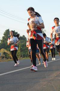 BIB: 9350, 685, 6365
                            <button type="button" onclick="openModal(6486390)" class="btn btn-primary btn-sm float-right btn-popup" data-toggle="modal" data-target=".modal-high-quality">
                        <i class="fas fa-shopping-cart"></i> Add to Cart
                    </button>
                                            <button type="button" onclick="isThisMe(6486390, true)" class="btn btn-success btn-sm float-right btn-popup btn-isme hidden" data-toggle="tooltip" data-placement="bottom" title="นี่คือรูปของคุณใช่ไหม คลิกที่นี่เพื่อเอาเข้าอัลบั้ม">
                        <i class="fas fa-plus"></i> Add to album
                    </button>
                    <button type="button" onclick="isThisMe(6486390, false)" class="btn btn-warning btn-sm float-right btn-popup btn-isnotme hidden">
                        <i class="fas fa-ban"></i> Remove from album
                    </button>