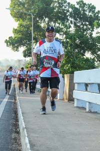 BIB: 7782
                            <button type="button" onclick="openModal(6433004)" class="btn btn-primary btn-sm float-right btn-popup" data-toggle="modal" data-target=".modal-high-quality">
                        <i class="fas fa-shopping-cart"></i> Add to Cart
                    </button>
                                            <button type="button" onclick="isThisMe(6433004, true)" class="btn btn-success btn-sm float-right btn-popup btn-isme hidden" data-toggle="tooltip" data-placement="bottom" title="นี่คือรูปของคุณใช่ไหม คลิกที่นี่เพื่อเอาเข้าอัลบั้ม">
                        <i class="fas fa-plus"></i> Add to album
                    </button>
                    <button type="button" onclick="isThisMe(6433004, false)" class="btn btn-warning btn-sm float-right btn-popup btn-isnotme hidden">
                        <i class="fas fa-ban"></i> Remove from album
                    </button>