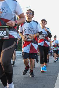 BIB: 508, 7279, 128
                            <button type="button" onclick="openModal(6424541)" class="btn btn-primary btn-sm float-right btn-popup" data-toggle="modal" data-target=".modal-high-quality">
                        <i class="fas fa-shopping-cart"></i> Add to Cart
                    </button>
                                            <button type="button" onclick="isThisMe(6424541, true)" class="btn btn-success btn-sm float-right btn-popup btn-isme hidden" data-toggle="tooltip" data-placement="bottom" title="นี่คือรูปของคุณใช่ไหม คลิกที่นี่เพื่อเอาเข้าอัลบั้ม">
                        <i class="fas fa-plus"></i> Add to album
                    </button>
                    <button type="button" onclick="isThisMe(6424541, false)" class="btn btn-warning btn-sm float-right btn-popup btn-isnotme hidden">
                        <i class="fas fa-ban"></i> Remove from album
                    </button>