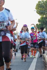 BIB: 6432, 6025
                            <button type="button" onclick="openModal(6425981)" class="btn btn-primary btn-sm float-right btn-popup" data-toggle="modal" data-target=".modal-high-quality">
                        <i class="fas fa-shopping-cart"></i> Add to Cart
                    </button>
                                            <button type="button" onclick="isThisMe(6425981, true)" class="btn btn-success btn-sm float-right btn-popup btn-isme hidden" data-toggle="tooltip" data-placement="bottom" title="นี่คือรูปของคุณใช่ไหม คลิกที่นี่เพื่อเอาเข้าอัลบั้ม">
                        <i class="fas fa-plus"></i> Add to album
                    </button>
                    <button type="button" onclick="isThisMe(6425981, false)" class="btn btn-warning btn-sm float-right btn-popup btn-isnotme hidden">
                        <i class="fas fa-ban"></i> Remove from album
                    </button>