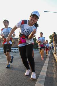 BIB: 7733, 7589, 6490
                            <button type="button" onclick="openModal(6428784)" class="btn btn-primary btn-sm float-right btn-popup" data-toggle="modal" data-target=".modal-high-quality">
                        <i class="fas fa-shopping-cart"></i> Add to Cart
                    </button>
                                            <button type="button" onclick="isThisMe(6428784, true)" class="btn btn-success btn-sm float-right btn-popup btn-isme hidden" data-toggle="tooltip" data-placement="bottom" title="นี่คือรูปของคุณใช่ไหม คลิกที่นี่เพื่อเอาเข้าอัลบั้ม">
                        <i class="fas fa-plus"></i> Add to album
                    </button>
                    <button type="button" onclick="isThisMe(6428784, false)" class="btn btn-warning btn-sm float-right btn-popup btn-isnotme hidden">
                        <i class="fas fa-ban"></i> Remove from album
                    </button>