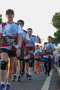 BIB: 2171, 769, 3763, 2148
                            <button type="button" onclick="openModal(6427919)" class="btn btn-primary btn-sm float-right btn-popup" data-toggle="modal" data-target=".modal-high-quality">
                        <i class="fas fa-shopping-cart"></i> Add to Cart
                    </button>
                                            <button type="button" onclick="isThisMe(6427919, true)" class="btn btn-success btn-sm float-right btn-popup btn-isme hidden" data-toggle="tooltip" data-placement="bottom" title="นี่คือรูปของคุณใช่ไหม คลิกที่นี่เพื่อเอาเข้าอัลบั้ม">
                        <i class="fas fa-plus"></i> Add to album
                    </button>
                    <button type="button" onclick="isThisMe(6427919, false)" class="btn btn-warning btn-sm float-right btn-popup btn-isnotme hidden">
                        <i class="fas fa-ban"></i> Remove from album
                    </button>