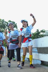 BIB: 7900, 7899
                            <button type="button" onclick="openModal(6433432)" class="btn btn-primary btn-sm float-right btn-popup" data-toggle="modal" data-target=".modal-high-quality">
                        <i class="fas fa-shopping-cart"></i> Add to Cart
                    </button>
                                            <button type="button" onclick="isThisMe(6433432, true)" class="btn btn-success btn-sm float-right btn-popup btn-isme hidden" data-toggle="tooltip" data-placement="bottom" title="นี่คือรูปของคุณใช่ไหม คลิกที่นี่เพื่อเอาเข้าอัลบั้ม">
                        <i class="fas fa-plus"></i> Add to album
                    </button>
                    <button type="button" onclick="isThisMe(6433432, false)" class="btn btn-warning btn-sm float-right btn-popup btn-isnotme hidden">
                        <i class="fas fa-ban"></i> Remove from album
                    </button>