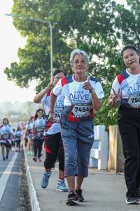 BIB: 750, 7454
                            <button type="button" onclick="openModal(6433351)" class="btn btn-primary btn-sm float-right btn-popup" data-toggle="modal" data-target=".modal-high-quality">
                        <i class="fas fa-shopping-cart"></i> Add to Cart
                    </button>
                                            <button type="button" onclick="isThisMe(6433351, true)" class="btn btn-success btn-sm float-right btn-popup btn-isme hidden" data-toggle="tooltip" data-placement="bottom" title="นี่คือรูปของคุณใช่ไหม คลิกที่นี่เพื่อเอาเข้าอัลบั้ม">
                        <i class="fas fa-plus"></i> Add to album
                    </button>
                    <button type="button" onclick="isThisMe(6433351, false)" class="btn btn-warning btn-sm float-right btn-popup btn-isnotme hidden">
                        <i class="fas fa-ban"></i> Remove from album
                    </button>