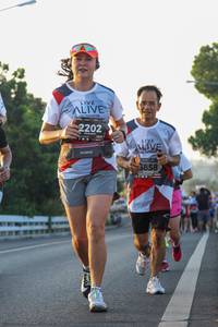 BIB: 2202, 5858
                            <button type="button" onclick="openModal(6426352)" class="btn btn-primary btn-sm float-right btn-popup" data-toggle="modal" data-target=".modal-high-quality">
                        <i class="fas fa-shopping-cart"></i> Add to Cart
                    </button>
                                            <button type="button" onclick="isThisMe(6426352, true)" class="btn btn-success btn-sm float-right btn-popup btn-isme hidden" data-toggle="tooltip" data-placement="bottom" title="นี่คือรูปของคุณใช่ไหม คลิกที่นี่เพื่อเอาเข้าอัลบั้ม">
                        <i class="fas fa-plus"></i> Add to album
                    </button>
                    <button type="button" onclick="isThisMe(6426352, false)" class="btn btn-warning btn-sm float-right btn-popup btn-isnotme hidden">
                        <i class="fas fa-ban"></i> Remove from album
                    </button>