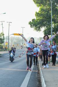 BIB: 7988, 3904, 6213
                            <button type="button" onclick="openModal(6433244)" class="btn btn-primary btn-sm float-right btn-popup" data-toggle="modal" data-target=".modal-high-quality">
                        <i class="fas fa-shopping-cart"></i> Add to Cart
                    </button>
                                            <button type="button" onclick="isThisMe(6433244, true)" class="btn btn-success btn-sm float-right btn-popup btn-isme hidden" data-toggle="tooltip" data-placement="bottom" title="นี่คือรูปของคุณใช่ไหม คลิกที่นี่เพื่อเอาเข้าอัลบั้ม">
                        <i class="fas fa-plus"></i> Add to album
                    </button>
                    <button type="button" onclick="isThisMe(6433244, false)" class="btn btn-warning btn-sm float-right btn-popup btn-isnotme hidden">
                        <i class="fas fa-ban"></i> Remove from album
                    </button>