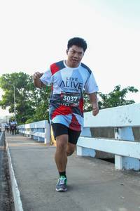 BIB: 3037
                            <button type="button" onclick="openModal(6434061)" class="btn btn-primary btn-sm float-right btn-popup" data-toggle="modal" data-target=".modal-high-quality">
                        <i class="fas fa-shopping-cart"></i> Add to Cart
                    </button>
                                            <button type="button" onclick="isThisMe(6434061, true)" class="btn btn-success btn-sm float-right btn-popup btn-isme hidden" data-toggle="tooltip" data-placement="bottom" title="นี่คือรูปของคุณใช่ไหม คลิกที่นี่เพื่อเอาเข้าอัลบั้ม">
                        <i class="fas fa-plus"></i> Add to album
                    </button>
                    <button type="button" onclick="isThisMe(6434061, false)" class="btn btn-warning btn-sm float-right btn-popup btn-isnotme hidden">
                        <i class="fas fa-ban"></i> Remove from album
                    </button>