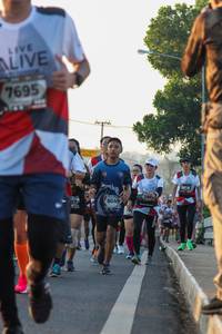 BIB: 7695, 3618, 60493
                            <button type="button" onclick="openModal(6427979)" class="btn btn-primary btn-sm float-right btn-popup" data-toggle="modal" data-target=".modal-high-quality">
                        <i class="fas fa-shopping-cart"></i> Add to Cart
                    </button>
                                            <button type="button" onclick="isThisMe(6427979, true)" class="btn btn-success btn-sm float-right btn-popup btn-isme hidden" data-toggle="tooltip" data-placement="bottom" title="นี่คือรูปของคุณใช่ไหม คลิกที่นี่เพื่อเอาเข้าอัลบั้ม">
                        <i class="fas fa-plus"></i> Add to album
                    </button>
                    <button type="button" onclick="isThisMe(6427979, false)" class="btn btn-warning btn-sm float-right btn-popup btn-isnotme hidden">
                        <i class="fas fa-ban"></i> Remove from album
                    </button>