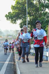 BIB: 7419, 7454
                            <button type="button" onclick="openModal(6433315)" class="btn btn-primary btn-sm float-right btn-popup" data-toggle="modal" data-target=".modal-high-quality">
                        <i class="fas fa-shopping-cart"></i> Add to Cart
                    </button>
                                            <button type="button" onclick="isThisMe(6433315, true)" class="btn btn-success btn-sm float-right btn-popup btn-isme hidden" data-toggle="tooltip" data-placement="bottom" title="นี่คือรูปของคุณใช่ไหม คลิกที่นี่เพื่อเอาเข้าอัลบั้ม">
                        <i class="fas fa-plus"></i> Add to album
                    </button>
                    <button type="button" onclick="isThisMe(6433315, false)" class="btn btn-warning btn-sm float-right btn-popup btn-isnotme hidden">
                        <i class="fas fa-ban"></i> Remove from album
                    </button>