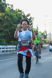 BIB: 6031
                            <button type="button" onclick="openModal(6433712)" class="btn btn-primary btn-sm float-right btn-popup" data-toggle="modal" data-target=".modal-high-quality">
                        <i class="fas fa-shopping-cart"></i> Add to Cart
                    </button>
                                            <button type="button" onclick="isThisMe(6433712, true)" class="btn btn-success btn-sm float-right btn-popup btn-isme hidden" data-toggle="tooltip" data-placement="bottom" title="นี่คือรูปของคุณใช่ไหม คลิกที่นี่เพื่อเอาเข้าอัลบั้ม">
                        <i class="fas fa-plus"></i> Add to album
                    </button>
                    <button type="button" onclick="isThisMe(6433712, false)" class="btn btn-warning btn-sm float-right btn-popup btn-isnotme hidden">
                        <i class="fas fa-ban"></i> Remove from album
                    </button>