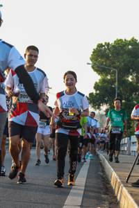 BIB: 709, 6300
                            <button type="button" onclick="openModal(6429838)" class="btn btn-primary btn-sm float-right btn-popup" data-toggle="modal" data-target=".modal-high-quality">
                        <i class="fas fa-shopping-cart"></i> Add to Cart
                    </button>
                                            <button type="button" onclick="isThisMe(6429838, true)" class="btn btn-success btn-sm float-right btn-popup btn-isme hidden" data-toggle="tooltip" data-placement="bottom" title="นี่คือรูปของคุณใช่ไหม คลิกที่นี่เพื่อเอาเข้าอัลบั้ม">
                        <i class="fas fa-plus"></i> Add to album
                    </button>
                    <button type="button" onclick="isThisMe(6429838, false)" class="btn btn-warning btn-sm float-right btn-popup btn-isnotme hidden">
                        <i class="fas fa-ban"></i> Remove from album
                    </button>