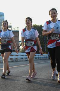 BIB: 7336, 7393, 7246
                            <button type="button" onclick="openModal(6431175)" class="btn btn-primary btn-sm float-right btn-popup" data-toggle="modal" data-target=".modal-high-quality">
                        <i class="fas fa-shopping-cart"></i> Add to Cart
                    </button>
                                            <button type="button" onclick="isThisMe(6431175, true)" class="btn btn-success btn-sm float-right btn-popup btn-isme hidden" data-toggle="tooltip" data-placement="bottom" title="นี่คือรูปของคุณใช่ไหม คลิกที่นี่เพื่อเอาเข้าอัลบั้ม">
                        <i class="fas fa-plus"></i> Add to album
                    </button>
                    <button type="button" onclick="isThisMe(6431175, false)" class="btn btn-warning btn-sm float-right btn-popup btn-isnotme hidden">
                        <i class="fas fa-ban"></i> Remove from album
                    </button>