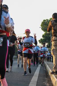 BIB: 3114, 7224, 3010
                            <button type="button" onclick="openModal(6427848)" class="btn btn-primary btn-sm float-right btn-popup" data-toggle="modal" data-target=".modal-high-quality">
                        <i class="fas fa-shopping-cart"></i> Add to Cart
                    </button>
                                            <button type="button" onclick="isThisMe(6427848, true)" class="btn btn-success btn-sm float-right btn-popup btn-isme hidden" data-toggle="tooltip" data-placement="bottom" title="นี่คือรูปของคุณใช่ไหม คลิกที่นี่เพื่อเอาเข้าอัลบั้ม">
                        <i class="fas fa-plus"></i> Add to album
                    </button>
                    <button type="button" onclick="isThisMe(6427848, false)" class="btn btn-warning btn-sm float-right btn-popup btn-isnotme hidden">
                        <i class="fas fa-ban"></i> Remove from album
                    </button>