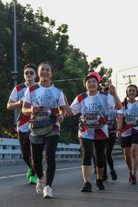 BIB: 1205, 6491, 7203
                            <button type="button" onclick="openModal(6430913)" class="btn btn-primary btn-sm float-right btn-popup" data-toggle="modal" data-target=".modal-high-quality">
                        <i class="fas fa-shopping-cart"></i> Add to Cart
                    </button>
                                            <button type="button" onclick="isThisMe(6430913, true)" class="btn btn-success btn-sm float-right btn-popup btn-isme hidden" data-toggle="tooltip" data-placement="bottom" title="นี่คือรูปของคุณใช่ไหม คลิกที่นี่เพื่อเอาเข้าอัลบั้ม">
                        <i class="fas fa-plus"></i> Add to album
                    </button>
                    <button type="button" onclick="isThisMe(6430913, false)" class="btn btn-warning btn-sm float-right btn-popup btn-isnotme hidden">
                        <i class="fas fa-ban"></i> Remove from album
                    </button>