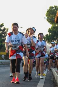 BIB: 6231, 7451, 2150
                            <button type="button" onclick="openModal(6428630)" class="btn btn-primary btn-sm float-right btn-popup" data-toggle="modal" data-target=".modal-high-quality">
                        <i class="fas fa-shopping-cart"></i> Add to Cart
                    </button>
                                            <button type="button" onclick="isThisMe(6428630, true)" class="btn btn-success btn-sm float-right btn-popup btn-isme hidden" data-toggle="tooltip" data-placement="bottom" title="นี่คือรูปของคุณใช่ไหม คลิกที่นี่เพื่อเอาเข้าอัลบั้ม">
                        <i class="fas fa-plus"></i> Add to album
                    </button>
                    <button type="button" onclick="isThisMe(6428630, false)" class="btn btn-warning btn-sm float-right btn-popup btn-isnotme hidden">
                        <i class="fas fa-ban"></i> Remove from album
                    </button>