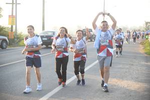 BIB: 6216, 6393, 390
                            <button type="button" onclick="openModal(6441561)" class="btn btn-primary btn-sm float-right btn-popup" data-toggle="modal" data-target=".modal-high-quality">
                        <i class="fas fa-shopping-cart"></i> Add to Cart
                    </button>
                                            <button type="button" onclick="isThisMe(6441561, true)" class="btn btn-success btn-sm float-right btn-popup btn-isme hidden" data-toggle="tooltip" data-placement="bottom" title="นี่คือรูปของคุณใช่ไหม คลิกที่นี่เพื่อเอาเข้าอัลบั้ม">
                        <i class="fas fa-plus"></i> Add to album
                    </button>
                    <button type="button" onclick="isThisMe(6441561, false)" class="btn btn-warning btn-sm float-right btn-popup btn-isnotme hidden">
                        <i class="fas fa-ban"></i> Remove from album
                    </button>