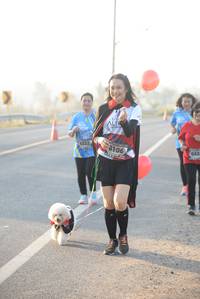 BIB: 106, 633
                            <button type="button" onclick="openModal(6441703)" class="btn btn-primary btn-sm float-right btn-popup" data-toggle="modal" data-target=".modal-high-quality">
                        <i class="fas fa-shopping-cart"></i> Add to Cart
                    </button>
                                            <button type="button" onclick="isThisMe(6441703, true)" class="btn btn-success btn-sm float-right btn-popup btn-isme hidden" data-toggle="tooltip" data-placement="bottom" title="นี่คือรูปของคุณใช่ไหม คลิกที่นี่เพื่อเอาเข้าอัลบั้ม">
                        <i class="fas fa-plus"></i> Add to album
                    </button>
                    <button type="button" onclick="isThisMe(6441703, false)" class="btn btn-warning btn-sm float-right btn-popup btn-isnotme hidden">
                        <i class="fas fa-ban"></i> Remove from album
                    </button>