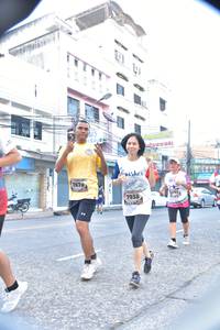 BIB: 7678, 162, 7938, 
                            <button type="button" onclick="openModal(6492720)" class="btn btn-primary btn-sm float-right btn-popup" data-toggle="modal" data-target=".modal-high-quality">
                        <i class="fas fa-shopping-cart"></i> Add to Cart
                    </button>
                                            <button type="button" onclick="isThisMe(6492720, true)" class="btn btn-success btn-sm float-right btn-popup btn-isme hidden" data-toggle="tooltip" data-placement="bottom" title="นี่คือรูปของคุณใช่ไหม คลิกที่นี่เพื่อเอาเข้าอัลบั้ม">
                        <i class="fas fa-plus"></i> Add to album
                    </button>
                    <button type="button" onclick="isThisMe(6492720, false)" class="btn btn-warning btn-sm float-right btn-popup btn-isnotme hidden">
                        <i class="fas fa-ban"></i> Remove from album
                    </button>