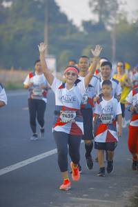 BIB: 7439, 6938
                            <button type="button" onclick="openModal(6434677)" class="btn btn-primary btn-sm float-right btn-popup" data-toggle="modal" data-target=".modal-high-quality">
                        <i class="fas fa-shopping-cart"></i> Add to Cart
                    </button>
                                            <button type="button" onclick="isThisMe(6434677, true)" class="btn btn-success btn-sm float-right btn-popup btn-isme hidden" data-toggle="tooltip" data-placement="bottom" title="นี่คือรูปของคุณใช่ไหม คลิกที่นี่เพื่อเอาเข้าอัลบั้ม">
                        <i class="fas fa-plus"></i> Add to album
                    </button>
                    <button type="button" onclick="isThisMe(6434677, false)" class="btn btn-warning btn-sm float-right btn-popup btn-isnotme hidden">
                        <i class="fas fa-ban"></i> Remove from album
                    </button>