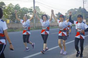 BIB: 6347, 6391, 2005, 6003
                            <button type="button" onclick="openModal(6435330)" class="btn btn-primary btn-sm float-right btn-popup" data-toggle="modal" data-target=".modal-high-quality">
                        <i class="fas fa-shopping-cart"></i> Add to Cart
                    </button>
                                            <button type="button" onclick="isThisMe(6435330, true)" class="btn btn-success btn-sm float-right btn-popup btn-isme hidden" data-toggle="tooltip" data-placement="bottom" title="นี่คือรูปของคุณใช่ไหม คลิกที่นี่เพื่อเอาเข้าอัลบั้ม">
                        <i class="fas fa-plus"></i> Add to album
                    </button>
                    <button type="button" onclick="isThisMe(6435330, false)" class="btn btn-warning btn-sm float-right btn-popup btn-isnotme hidden">
                        <i class="fas fa-ban"></i> Remove from album
                    </button>