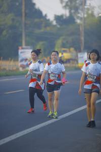 BIB: 6742, 7402, 996
                            <button type="button" onclick="openModal(6440016)" class="btn btn-primary btn-sm float-right btn-popup" data-toggle="modal" data-target=".modal-high-quality">
                        <i class="fas fa-shopping-cart"></i> Add to Cart
                    </button>
                                            <button type="button" onclick="isThisMe(6440016, true)" class="btn btn-success btn-sm float-right btn-popup btn-isme hidden" data-toggle="tooltip" data-placement="bottom" title="นี่คือรูปของคุณใช่ไหม คลิกที่นี่เพื่อเอาเข้าอัลบั้ม">
                        <i class="fas fa-plus"></i> Add to album
                    </button>
                    <button type="button" onclick="isThisMe(6440016, false)" class="btn btn-warning btn-sm float-right btn-popup btn-isnotme hidden">
                        <i class="fas fa-ban"></i> Remove from album
                    </button>