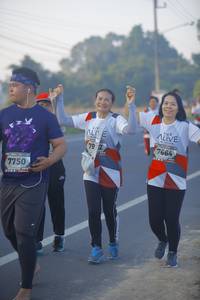 BIB: 7664, 7750
                            <button type="button" onclick="openModal(6435367)" class="btn btn-primary btn-sm float-right btn-popup" data-toggle="modal" data-target=".modal-high-quality">
                        <i class="fas fa-shopping-cart"></i> Add to Cart
                    </button>
                                            <button type="button" onclick="isThisMe(6435367, true)" class="btn btn-success btn-sm float-right btn-popup btn-isme hidden" data-toggle="tooltip" data-placement="bottom" title="นี่คือรูปของคุณใช่ไหม คลิกที่นี่เพื่อเอาเข้าอัลบั้ม">
                        <i class="fas fa-plus"></i> Add to album
                    </button>
                    <button type="button" onclick="isThisMe(6435367, false)" class="btn btn-warning btn-sm float-right btn-popup btn-isnotme hidden">
                        <i class="fas fa-ban"></i> Remove from album
                    </button>