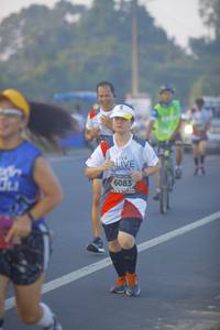 BIB: 6083
                            <button type="button" onclick="openModal(6432433)" class="btn btn-primary btn-sm float-right btn-popup" data-toggle="modal" data-target=".modal-high-quality">
                        <i class="fas fa-shopping-cart"></i> Add to Cart
                    </button>
                                            <button type="button" onclick="isThisMe(6432433, true)" class="btn btn-success btn-sm float-right btn-popup btn-isme hidden" data-toggle="tooltip" data-placement="bottom" title="นี่คือรูปของคุณใช่ไหม คลิกที่นี่เพื่อเอาเข้าอัลบั้ม">
                        <i class="fas fa-plus"></i> Add to album
                    </button>
                    <button type="button" onclick="isThisMe(6432433, false)" class="btn btn-warning btn-sm float-right btn-popup btn-isnotme hidden">
                        <i class="fas fa-ban"></i> Remove from album
                    </button>