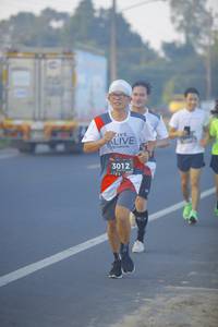 BIB: 3012
                            <button type="button" onclick="openModal(6432729)" class="btn btn-primary btn-sm float-right btn-popup" data-toggle="modal" data-target=".modal-high-quality">
                        <i class="fas fa-shopping-cart"></i> Add to Cart
                    </button>
                                            <button type="button" onclick="isThisMe(6432729, true)" class="btn btn-success btn-sm float-right btn-popup btn-isme hidden" data-toggle="tooltip" data-placement="bottom" title="นี่คือรูปของคุณใช่ไหม คลิกที่นี่เพื่อเอาเข้าอัลบั้ม">
                        <i class="fas fa-plus"></i> Add to album
                    </button>
                    <button type="button" onclick="isThisMe(6432729, false)" class="btn btn-warning btn-sm float-right btn-popup btn-isnotme hidden">
                        <i class="fas fa-ban"></i> Remove from album
                    </button>